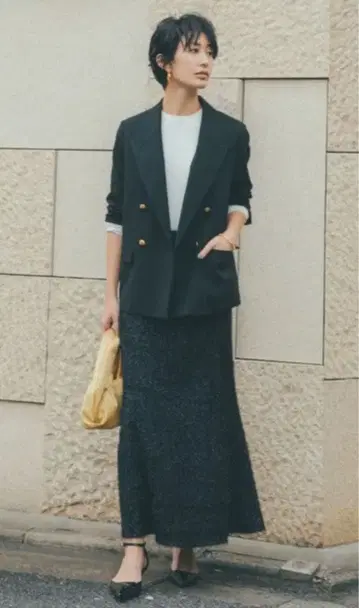 라메 니트 내로우 스커트