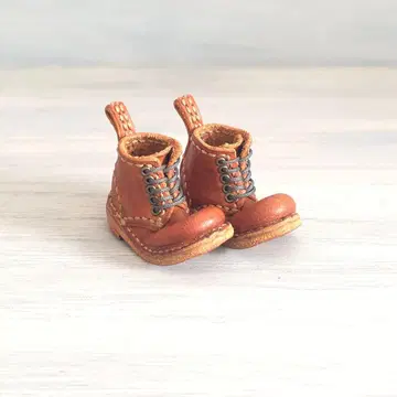 브라이스 이탈리아 가죽 미니어처 부츠 브라운