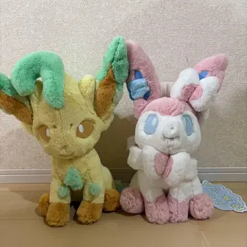 푹신푹신 안고 자는 봉제 인형 님피아 & 리피아 포켓몬 센터 한정판