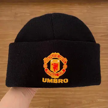 맨체스터 유나이티드 UMBRO 비니 UK제