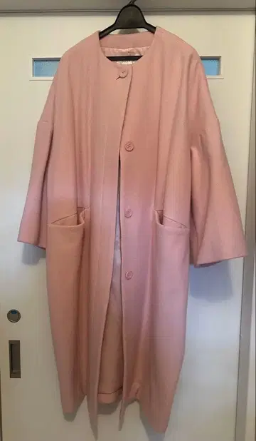 DoCLASSE 핑크 롱 코트