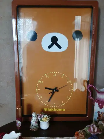 리락쿠마 벽걸이 시계