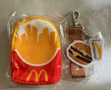 싱가포르 맥도날드 파우치