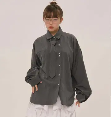 loin nuit 뉘앙스 버튼 타이 셔츠 그레이