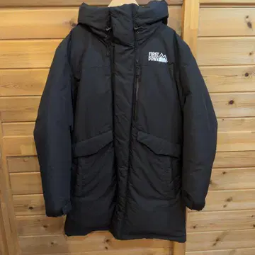 FIRST DOWN 블랙 다운 자켓