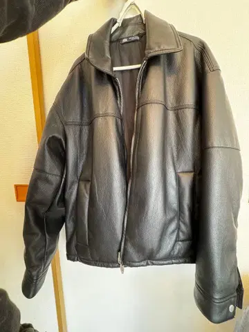 ZARA 블랙 가죽 아우터