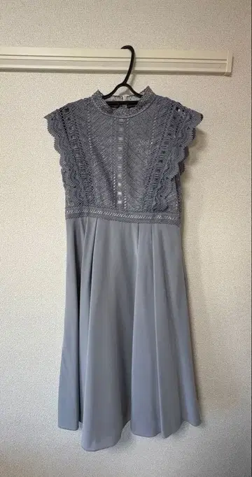 그레이 프릴 레이스 드레스 사이즈 38