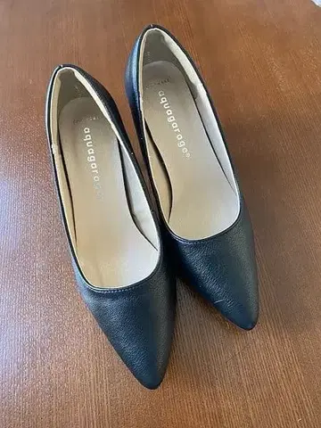 블랙 스틸레토 하이힐