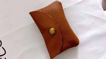 브라운 가죽 코인 케이스