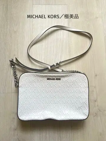 컨디션 최상 마이클코어스 숄더백 MK 로고 화이트