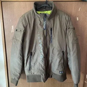 I'z frontier 다운 자켓