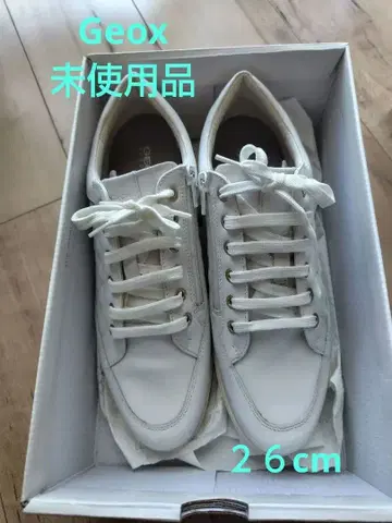 GEOX 화이트 스니커즈 지퍼 포함 미사용품