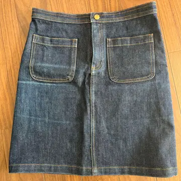 다크 데님 타이트 스커트 a.p.c