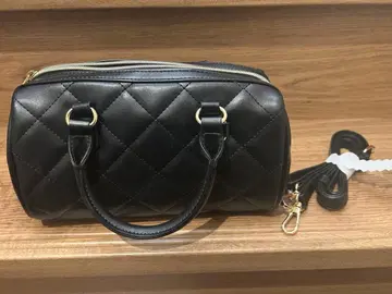 블랙 퀼팅 핸드백
