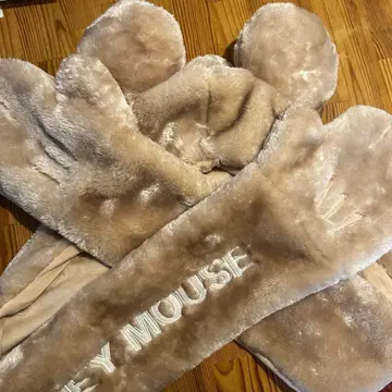 미키마우스 귀 달린 플리스 모자 베이지