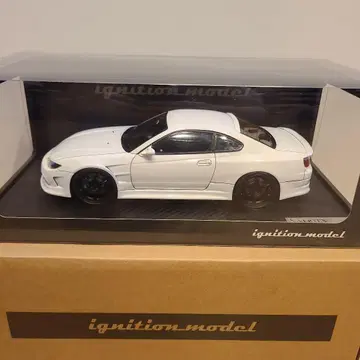 이그니션 모델 S15 실비아 1/18 VERTEX 화이트 닛산