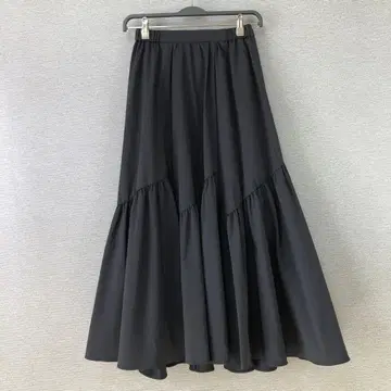 allureville 2024AW 바이어스 절개 개더 스커트 1 블랙