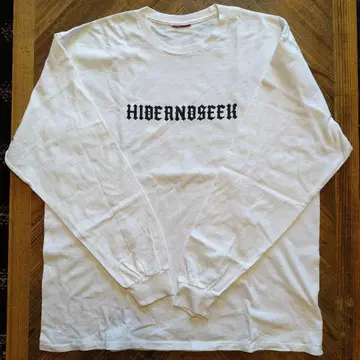 HIDEANDSEEK 화이트 긴팔 티셔츠