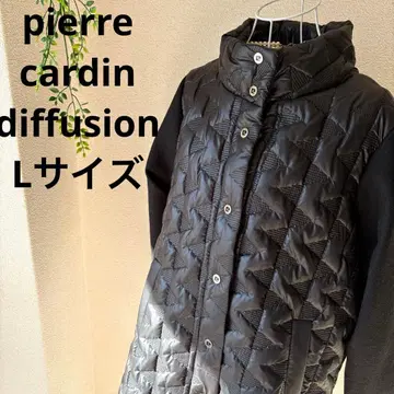 피에르 가르뎅 퓨전 지오메트릭 퀼팅 충전솜 로고 버튼