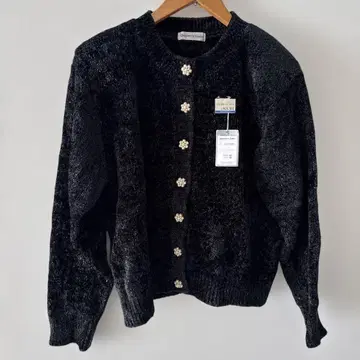 [ 새상품급 미사용 새상품 ] Queen's Gate 블랙 가디건 M