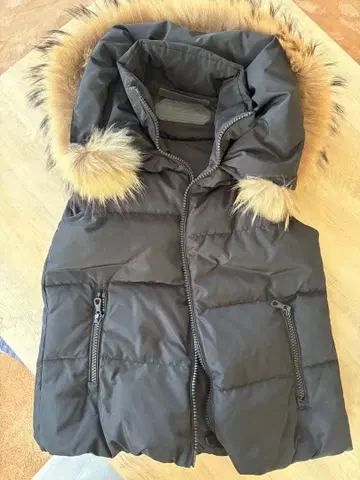 블랙 다운 베스트 인조 모피 포함 S