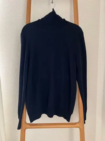 [새상품급] A.P.C. 스테디셀러 터틀넥 스웨터 니트 S 네이비