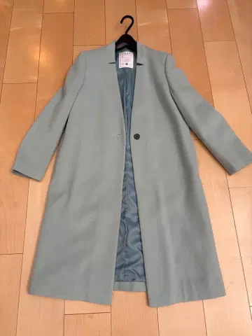 EPOCA CAST 스카이블루 무릎 기장 코트