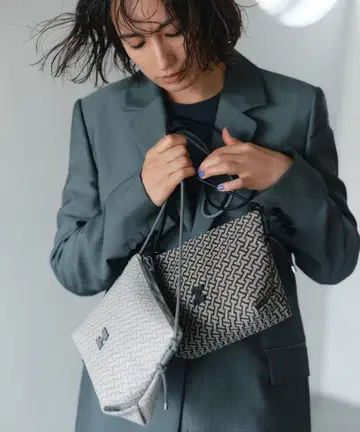 이아쿠치 모노그랑마 SD JACQUARD/RUGA 새상품급