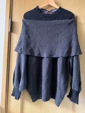 오샤레 워커 다크 그레이 레이스 오프숄더 니트 사이즈 2