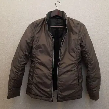 얇지 않은데 부해 보이지 않는 7호 리버서블 다운 자켓