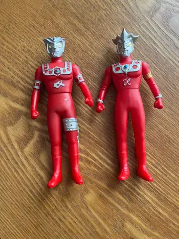 울트라맨 피규어 2체 세트