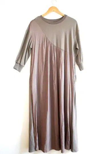 [미사용 택 포함] Zelal Sports 7부 소매 개더 원피스