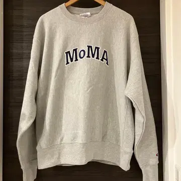 Champion MoMA 로고 맨투맨 리버스 위브 L