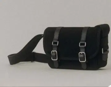 새상품급 TOUTY EST 블랙 캔버스 숄더백