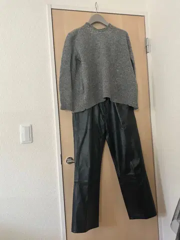 ne-net 그레이 니트 스웨터 긴팔 자수