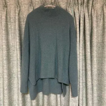 [컨디션 최상] 하이넥 니트 스웨터 민트 그린