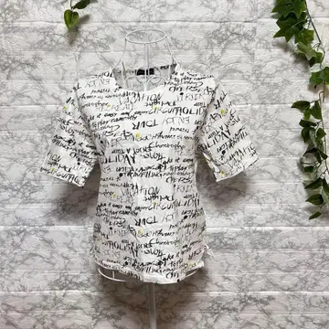 [ f40 ] [ 모카지니 ] 화이트 문자 프린트 반팔 T셔츠 [ M ]