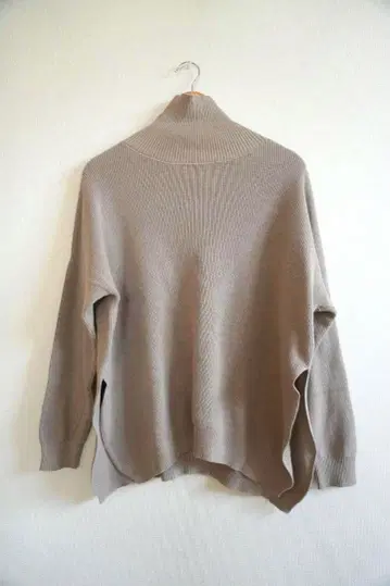 [ 새상품급 ] 시로 siro de labonte 니트 스웨터 하이넥