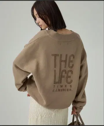 J.J. MERCER 베이지 V넥 니트