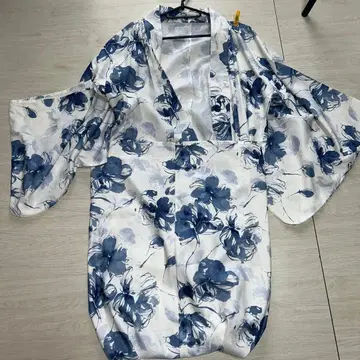 GRL 수채화 꽃무늬 유카타 세트 & 5cm 힐 통굽 일본 나막신