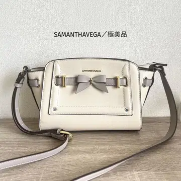 컨디션 최상 사만사 베가 리본 모티브 숄더백