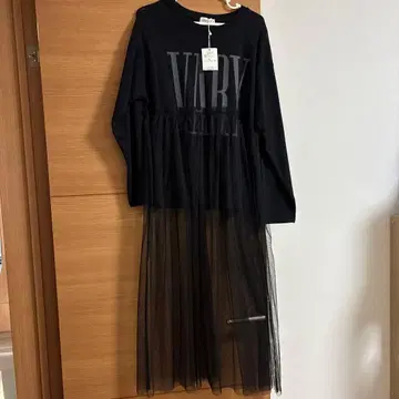 LEPSIM 블랙 롱 슬리브 T셔츠