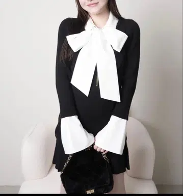 프론트 ZIP 니트 플리츠 원피스