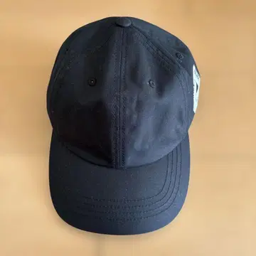 VENTILE SIDE TRI 6-PANEL 캡 블랙