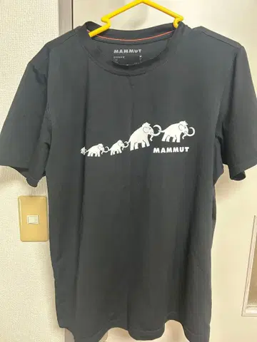 마무트 T셔츠 동양인 핏