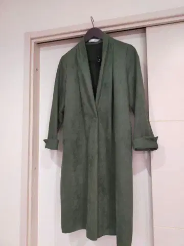 새상품, 새상품급 부즈루드 스웨이드 느낌 코트