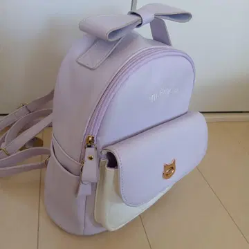 리본 포함 라벤더 백팩