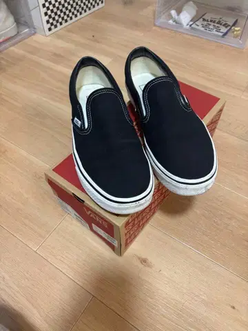 VANS 블랙 슬립온
