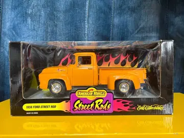 1/18 1956 포드 스트리트 로드 펌킨 오렌지색
