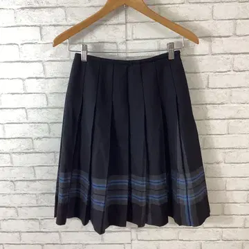 12.12 t630 요크랜드 박스 플리츠 스커트 체크 YKK